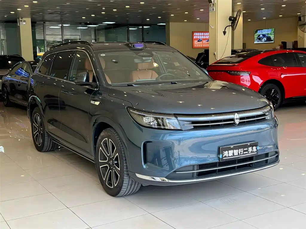AITO Wenjie AITO M7 2024 1.5T Smart Drive RWD Ultra 5-seater фото 5
