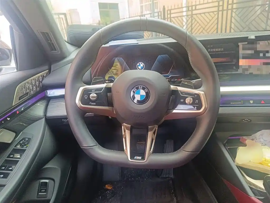 BMW 5 Series 2025 530Li Premium M Sport Package фото 3