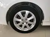 Фото 23 - Mazda 2