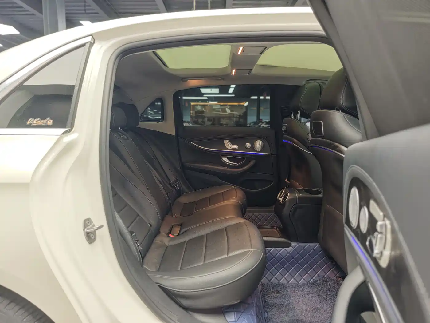 Mercedes-Benz E-Class 2018 Facelift E 300 L Sport Luxury фото 10
