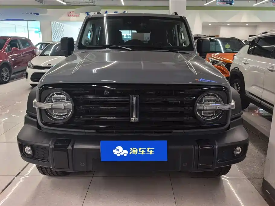Tank 300 2021 Off-road Edition 2.0T Challenger фото 2