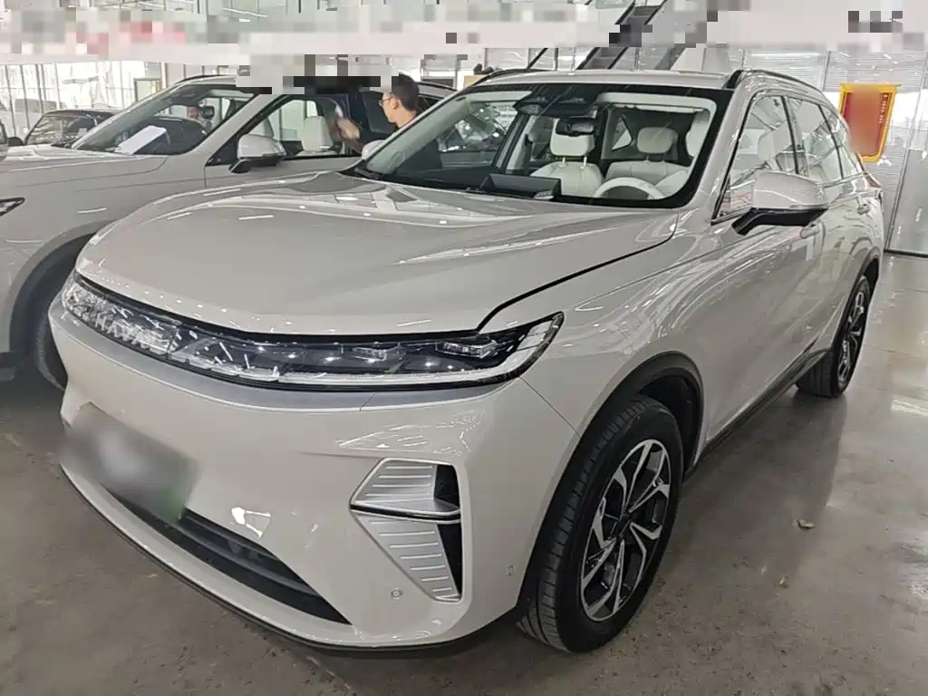 Photo 2 - Haval Xiaolong MAX