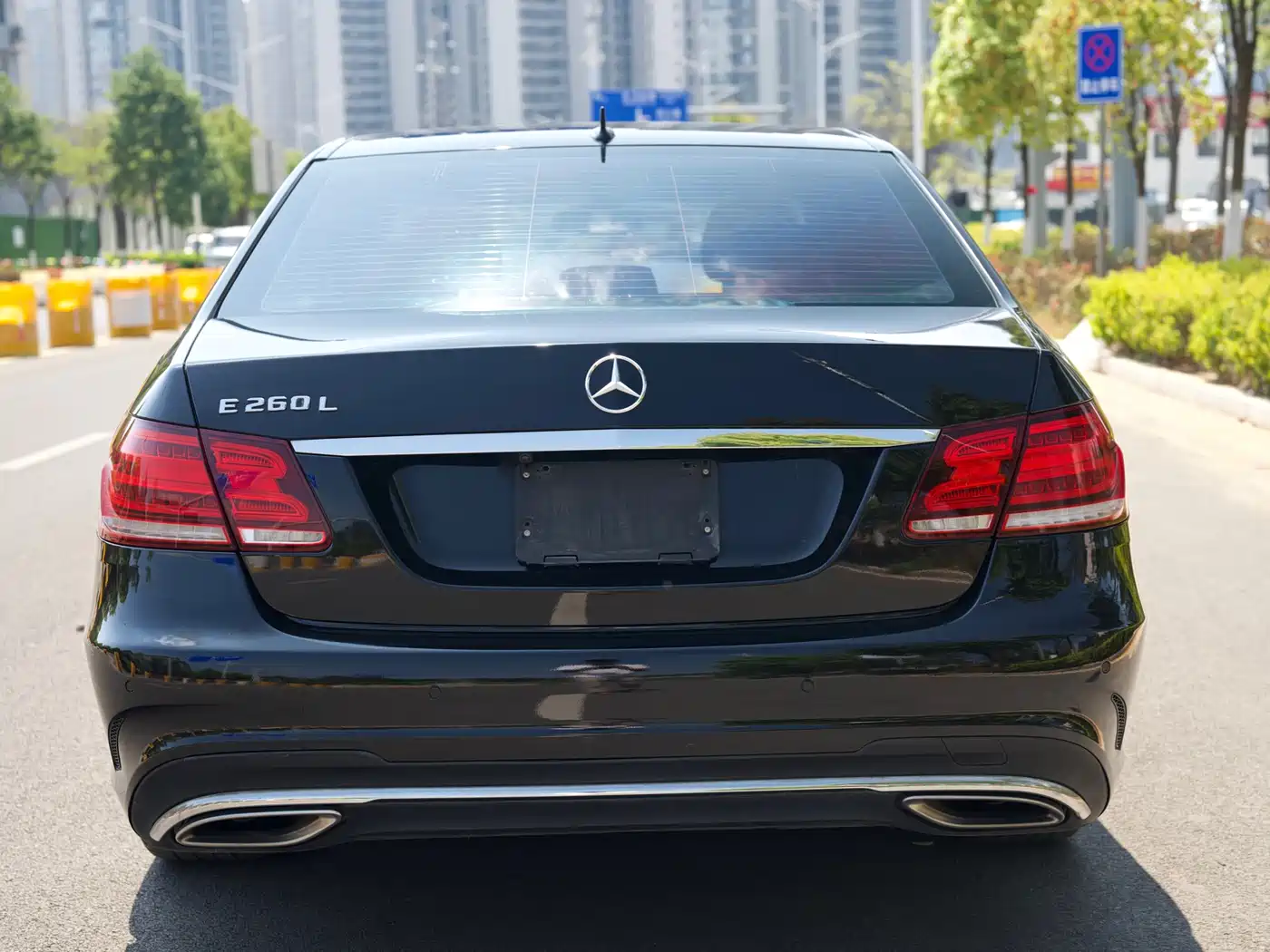 Mercedes-Benz E-Class 2015 Facelift E 200 L фото 15