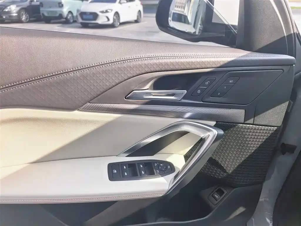 BMW X2 (Import) 2024 sDrive25i M Sport Package фото 13
