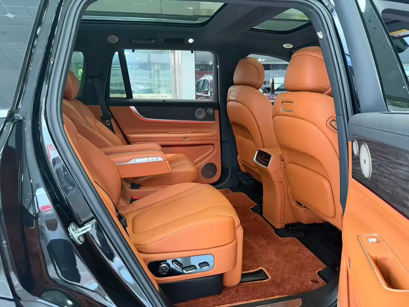 AITO Wenjie AITO M9 2024 Extended Range Ultra 42kWh 6-Seater фото 11