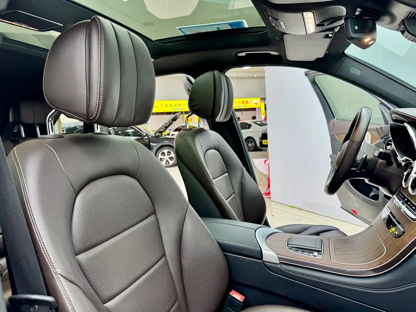 Mercedes-Benz GLC 2021 GLC 300 L 4MATIC Sporty фото 17