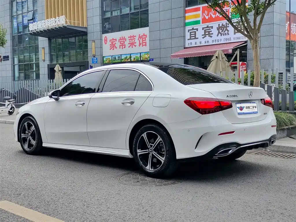 Mercedes-Benz A-Class 2023 A 200 L Fashion фото 4