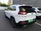 صورة 5 - Jeep Cherokee