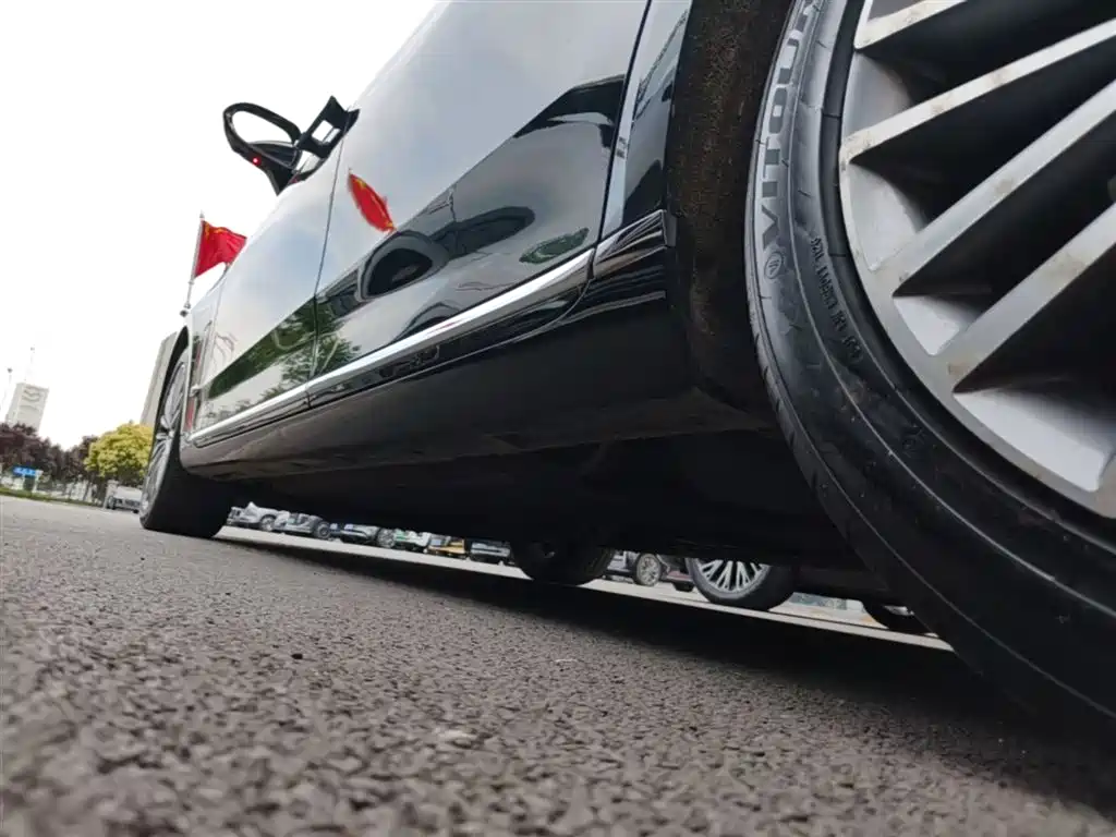 Hongqi H9 2022 2.0T Smart Connect Flag Enjoy Edition фото 22