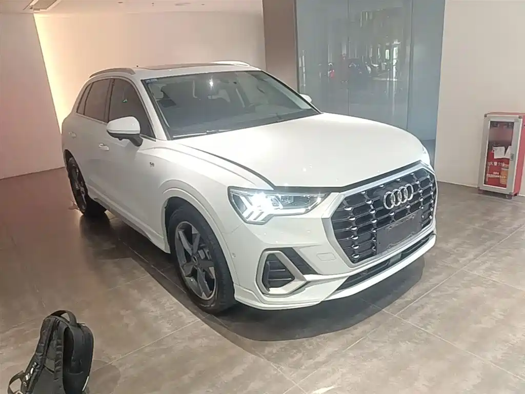 Audi Q3 2022 35 TFSI Fashion Dynamic фото 4