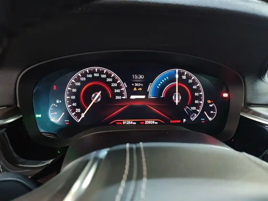 BMW 5 Series New Energy 2019 530Le Luxury Package фото 12