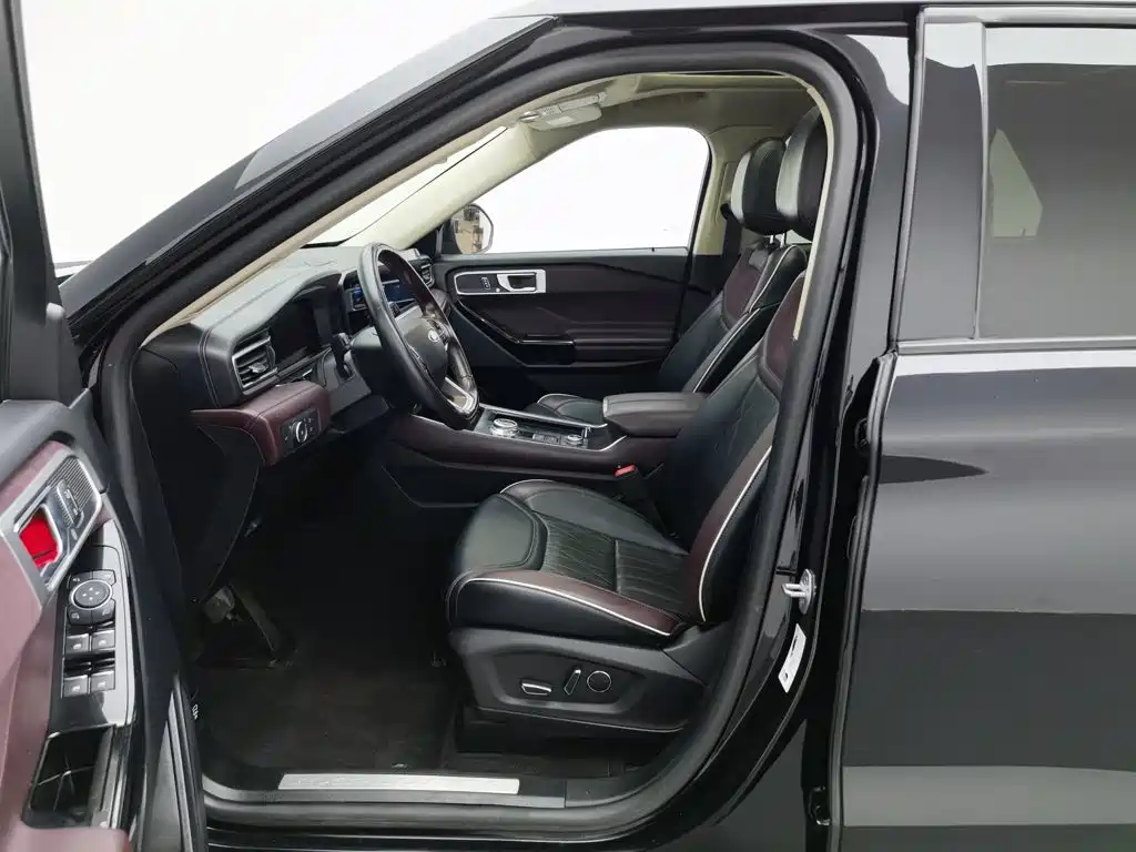 Ford Explorer 2024 2023 EcoBoost 285 AWD Titanium Edition 7-Seater