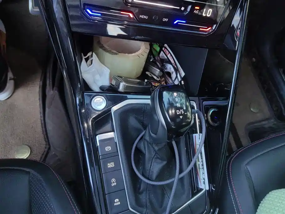 Volkswagen Tayron 2021 330TSI 2WD Luxury Smart Connect Edition фото 16