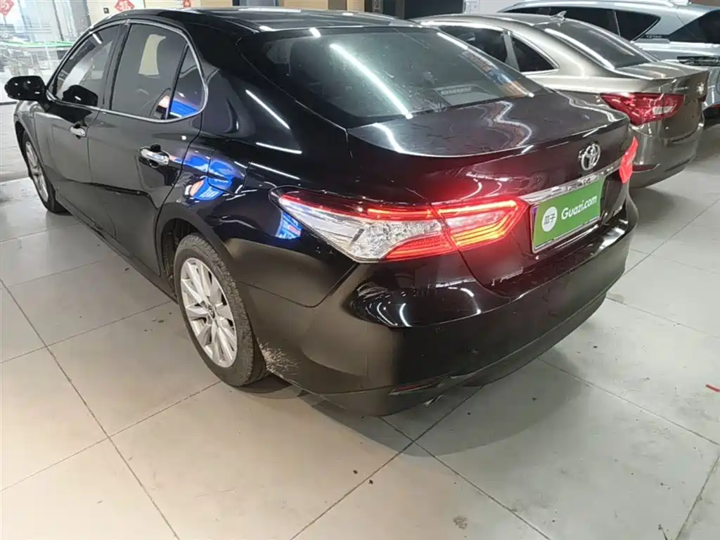 Toyota Camry 2018 2.0G Luxury Edition фото 5