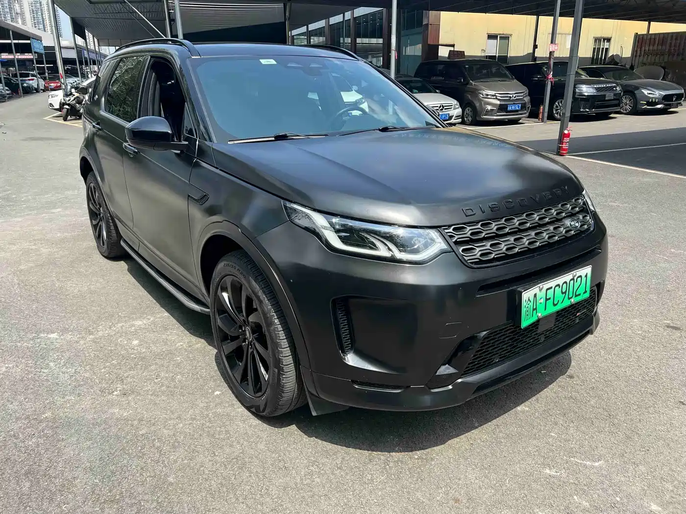 Land Rover Discovery Sport PHEV 2022 Facelift P300e Plug-in Hybrid фото 2