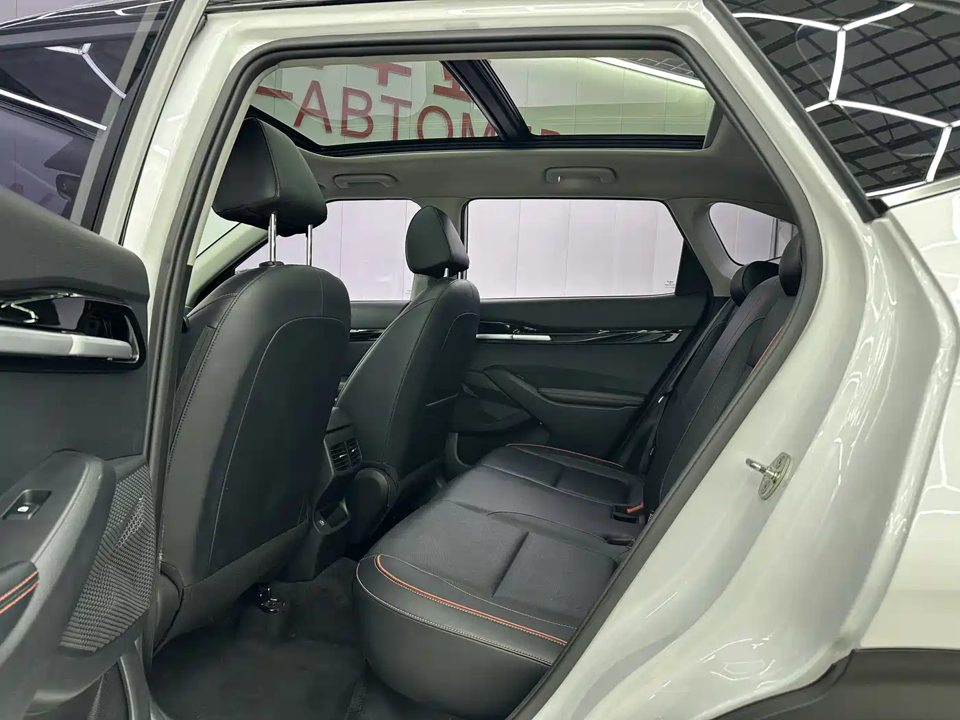 Kia Seltos 2023 1.5L CVT Luxury Edition фото 5