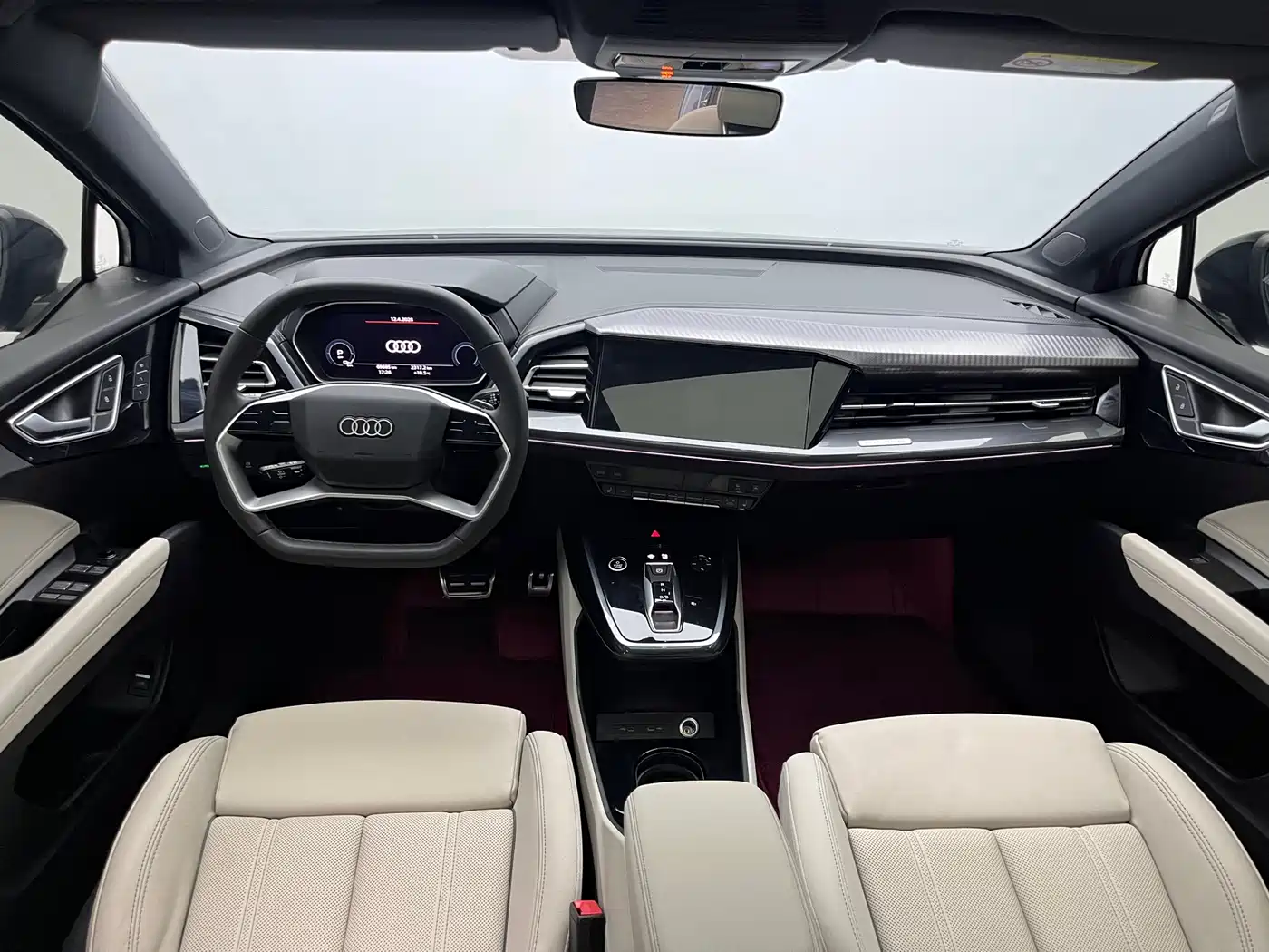 Audi Q4 e-tron 2022 40 e-tron First Edition фото 20