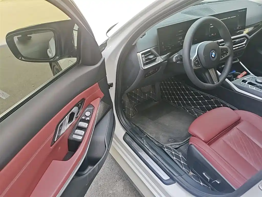 BMW i3 2024 eDrive 40 L Shadow Night Package фото 16