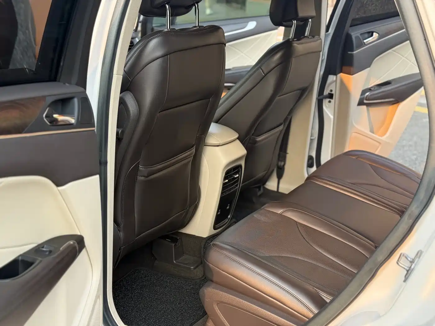 Lincoln MKC 2019 2019 2.0T 4WD Premium Elegance Edition China VI