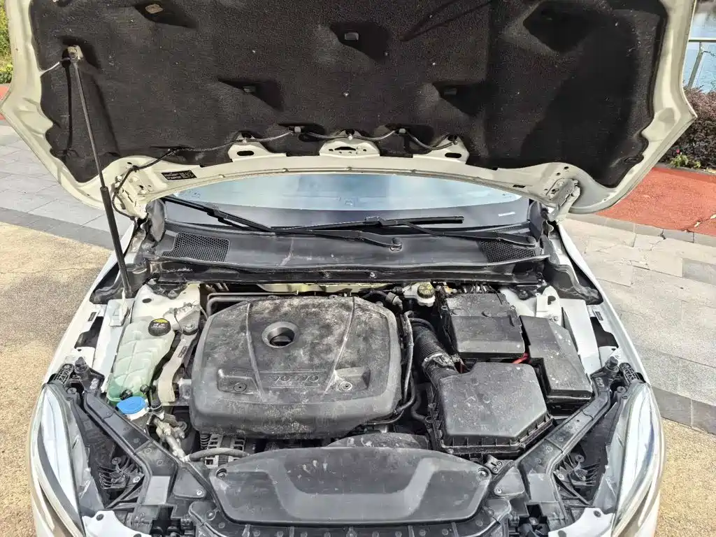 Volvo V40 2019 2019 T3 Momentum