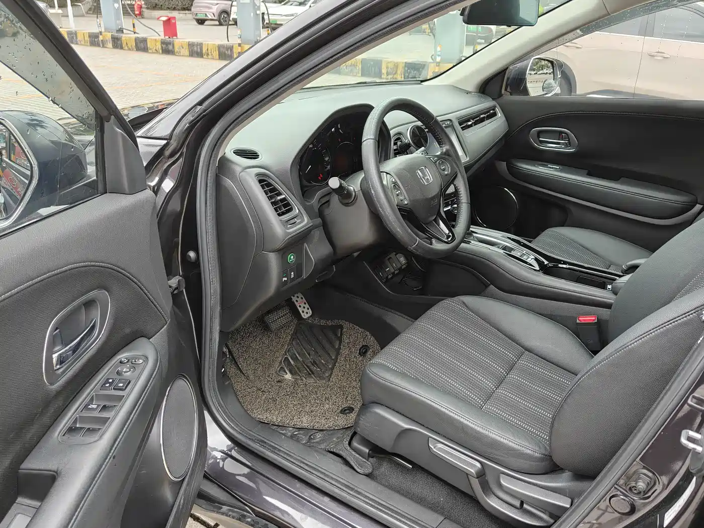 Honda Vezel 2016 2015 1.8L CVT FWD Luxury