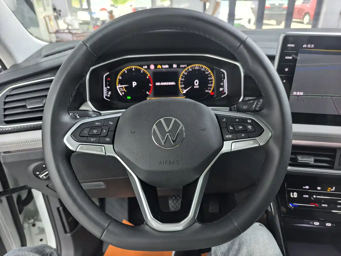 Volkswagen Tayron 2023 280TSI 2WD Luxury Plus Advanced Edition фото 15