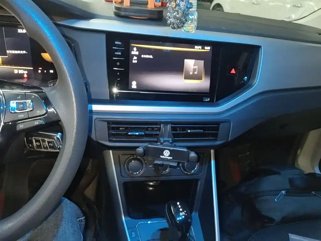 Volkswagen Polo 2023 Facelift Plus 1.5L Auto Joyful Living Edition фото 13