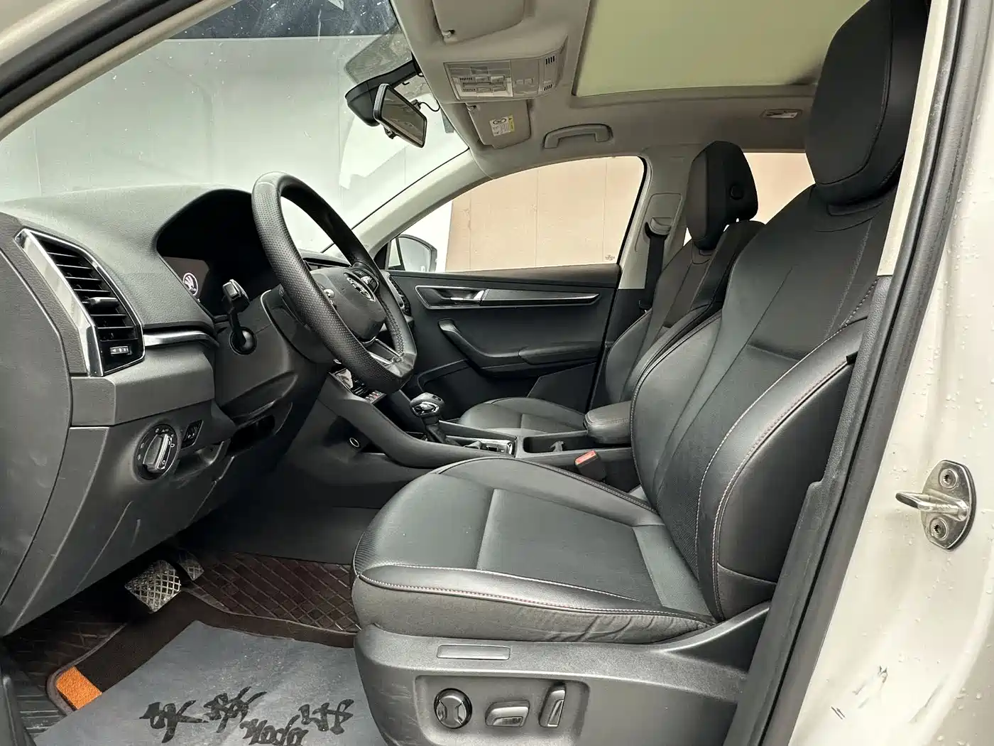 Škoda Karoq 2022 TSI280 Premium Edition фото 7