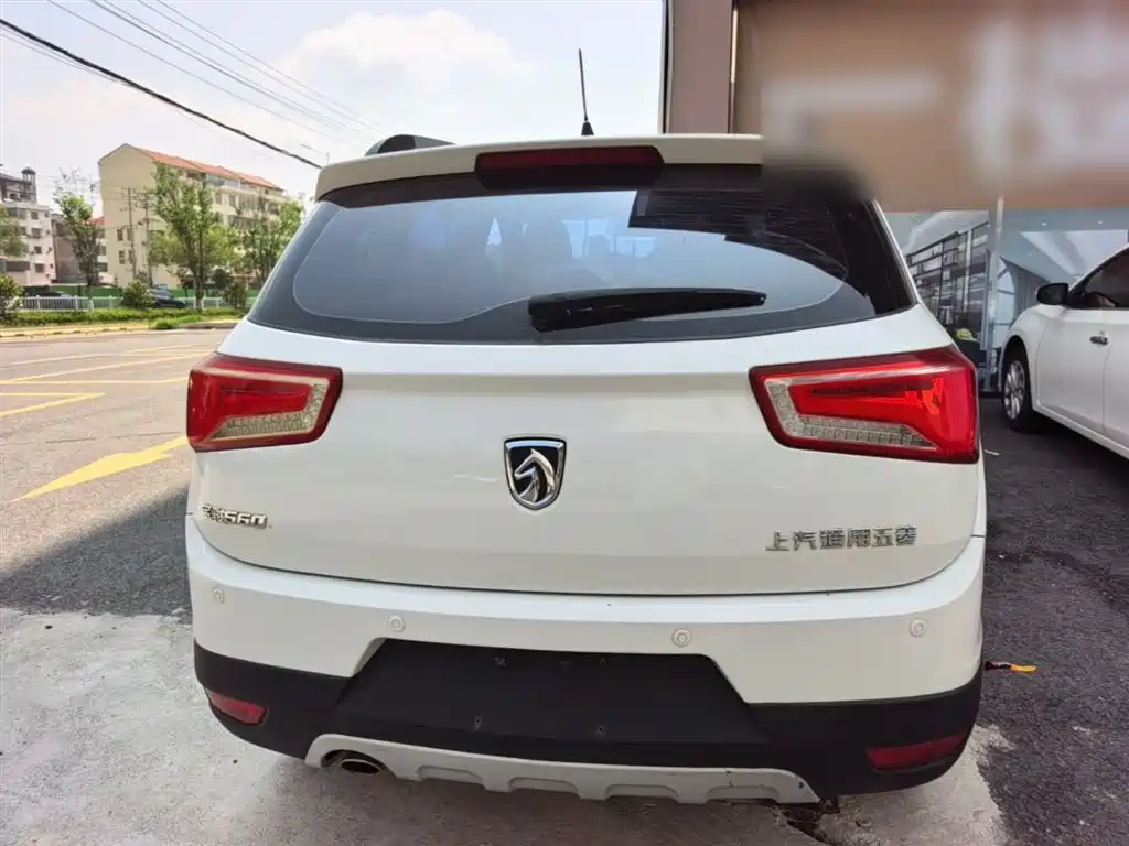Baojun 560 2016 2015 1.8L Manual Comfort