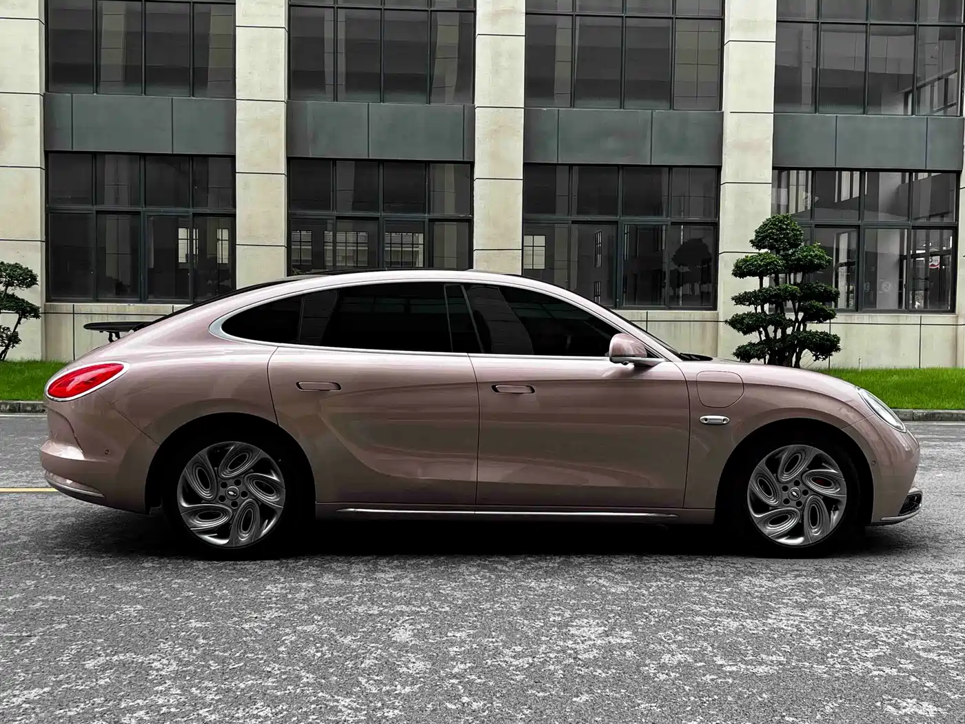Ora Lightning Cat 2023 2022 600km AWD High Performance Edition