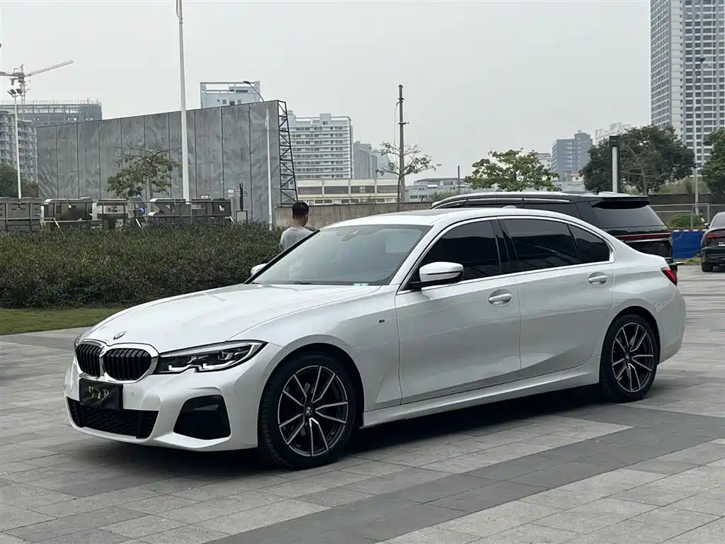 BMW 3 Series 2022 325Li M Sport Shadow Edition