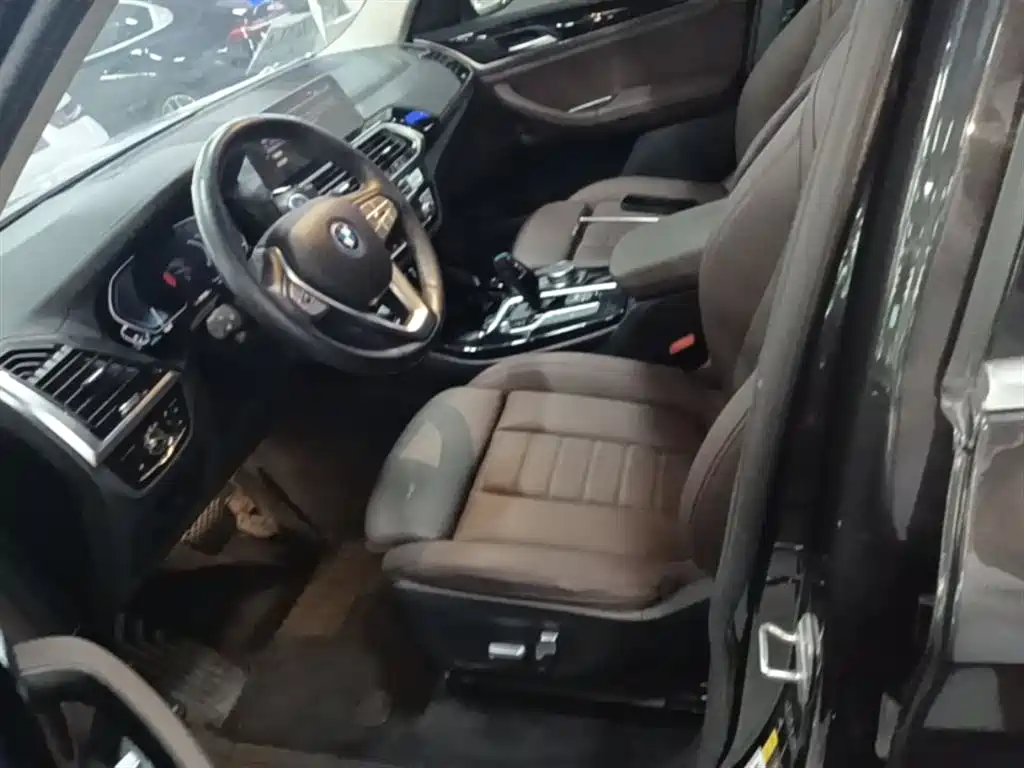BMW iX3 2021 Facelift Leading фото 15