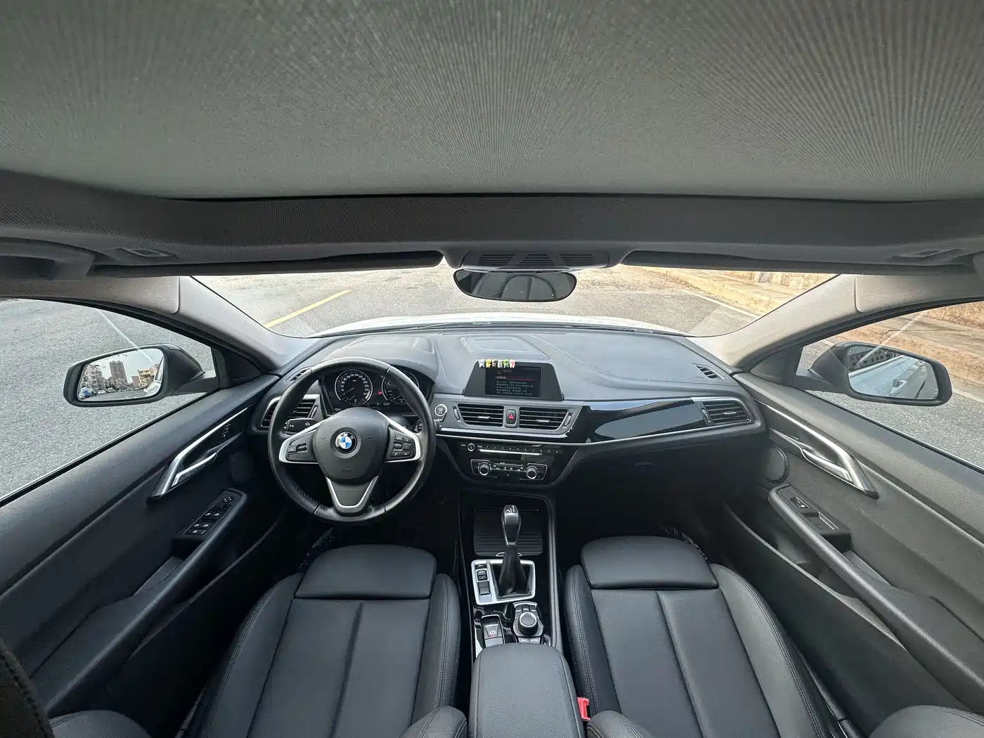 BMW 1 Series 2018 118i Sport Edition фото 4
