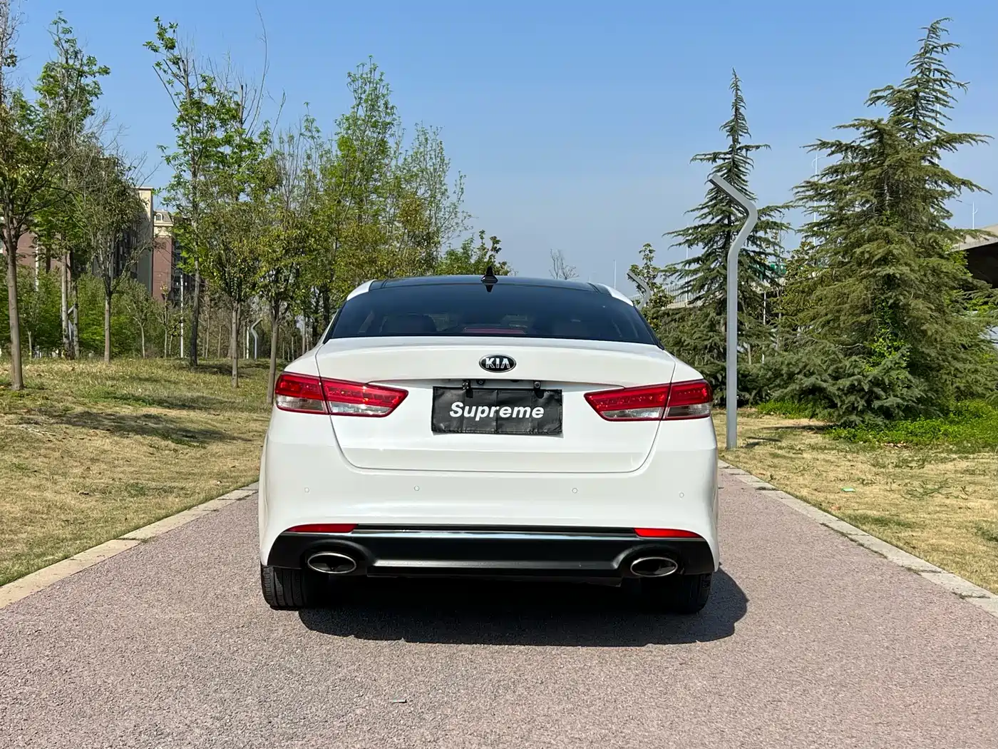 Kia K5 2016 2.0L Automatic LUX фото 9