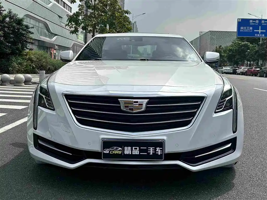 Фото 2 - Cadillac CT6