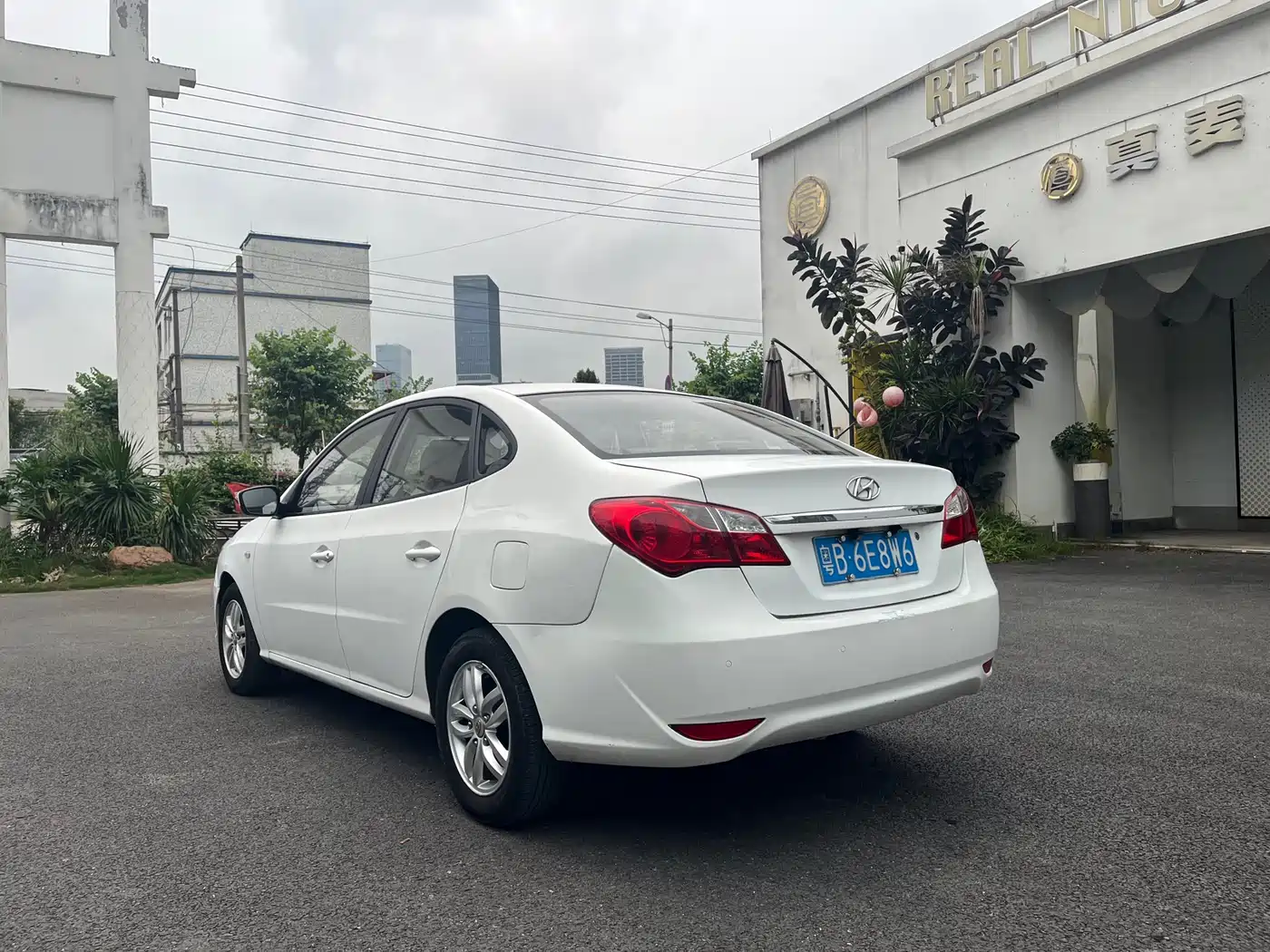 Hyundai Elantra 2011 1.6L Automatic Comfort фото 7