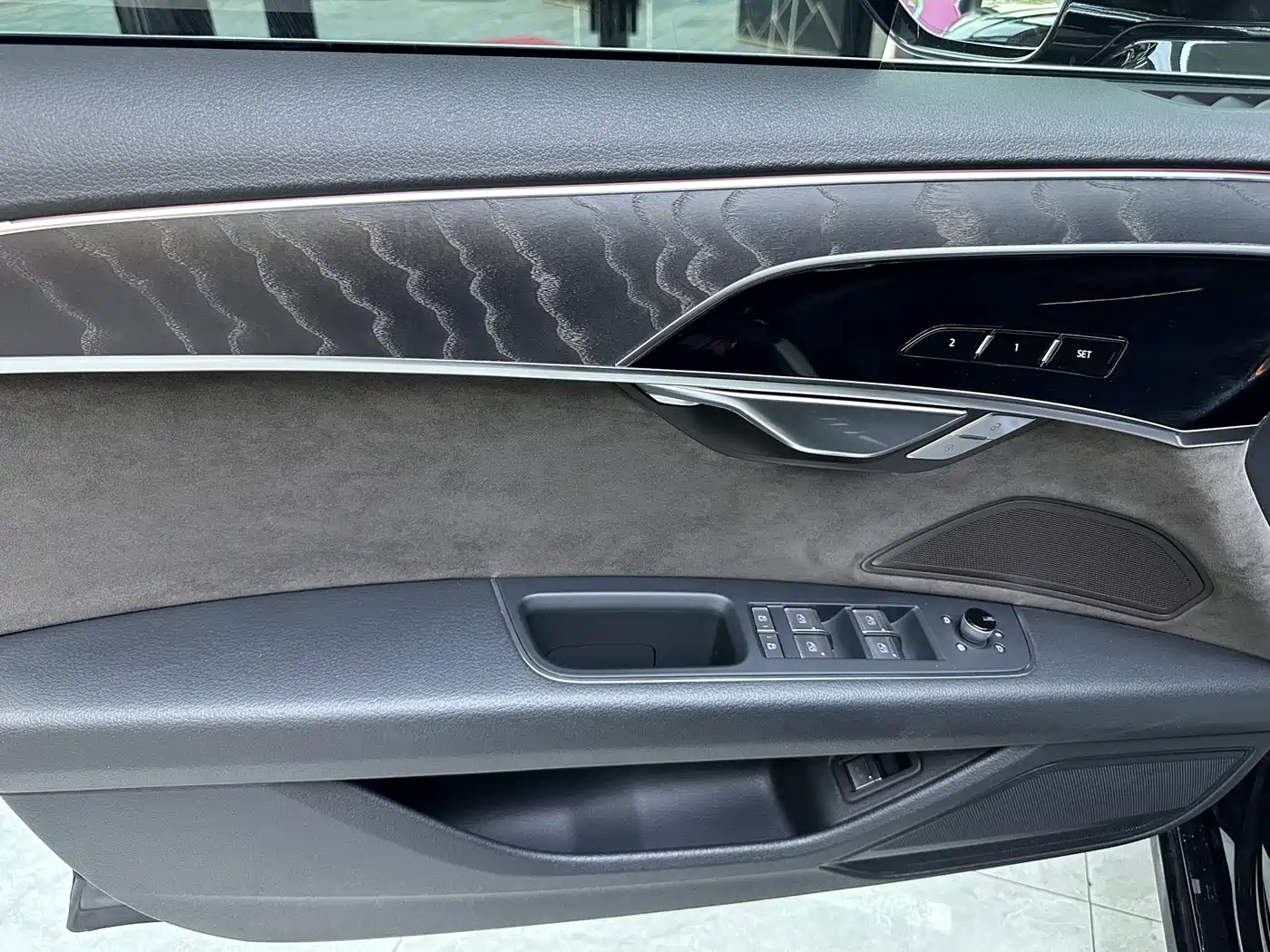 Audi A8 2021 A8L 50 TFSI quattro Comfort фото 4