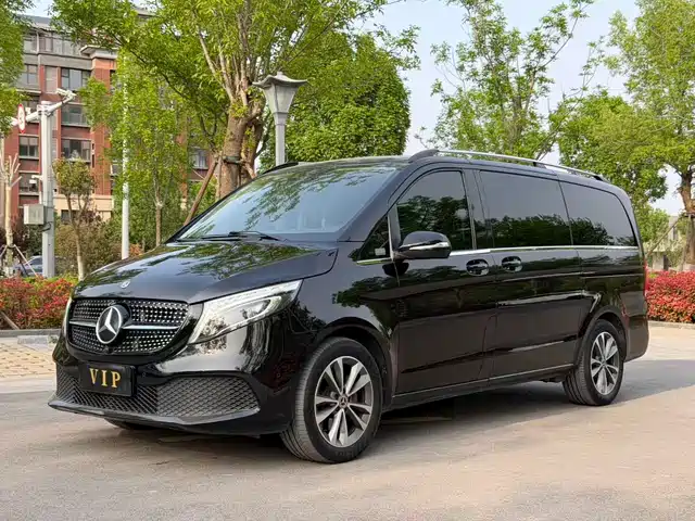Mercedes-Benz V V 260, Премиум