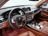 Фото 21 - BMW 7 Series