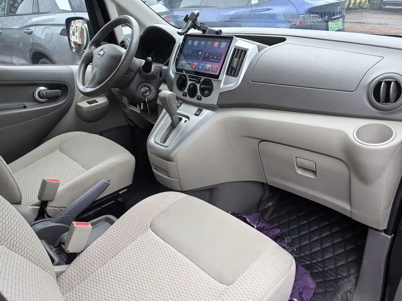Nissan NV200 2016 2016 Facelift 1.6L CVT Luxury