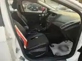 Фото 25 - Ford Focus