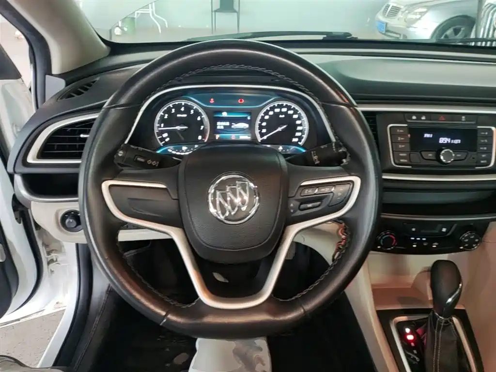 Buick Excelle 2017 15N Automatic Elite фото 11