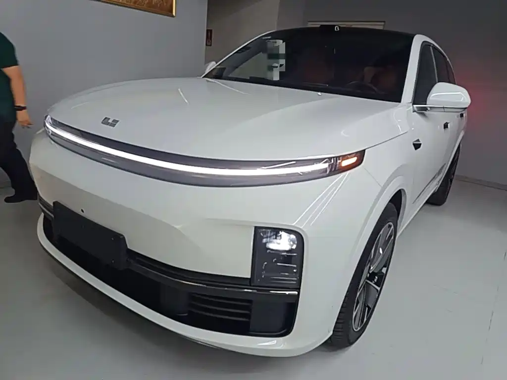 Li Auto L7 2025
