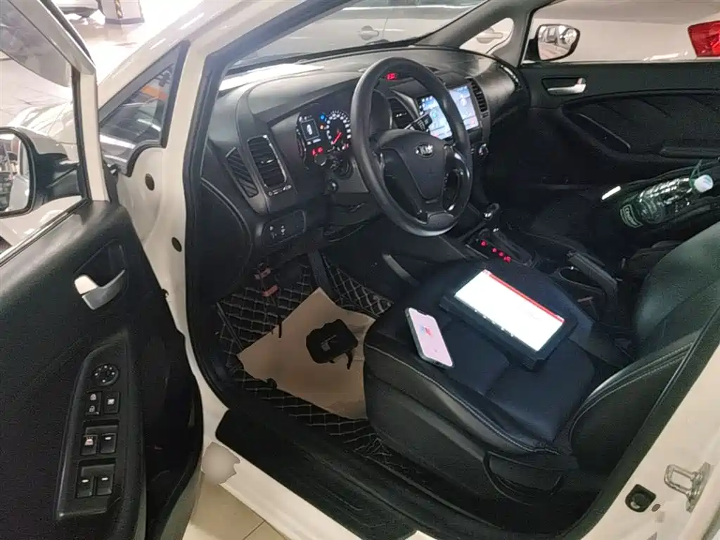 Kia K3 2016 1.6L Automatic GL фото 15
