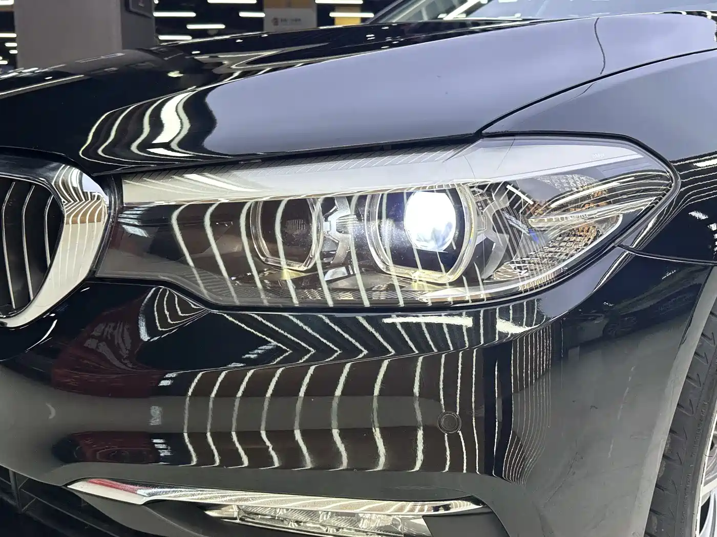BMW 5 Series 2018 528Li Launch Special Edition фото 15