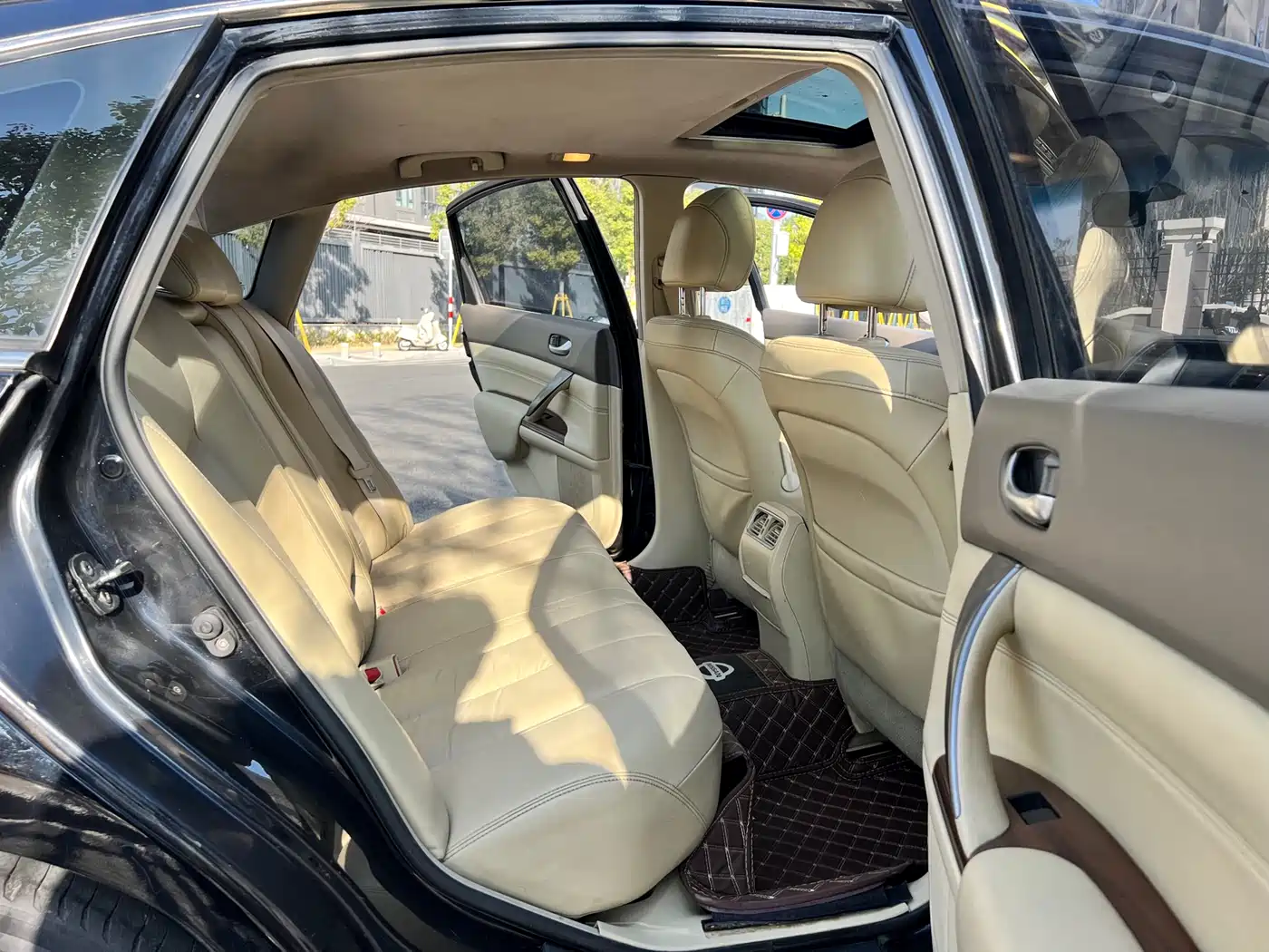 Nissan Teana 2010 2010 2.5L XL Anniversary Edition