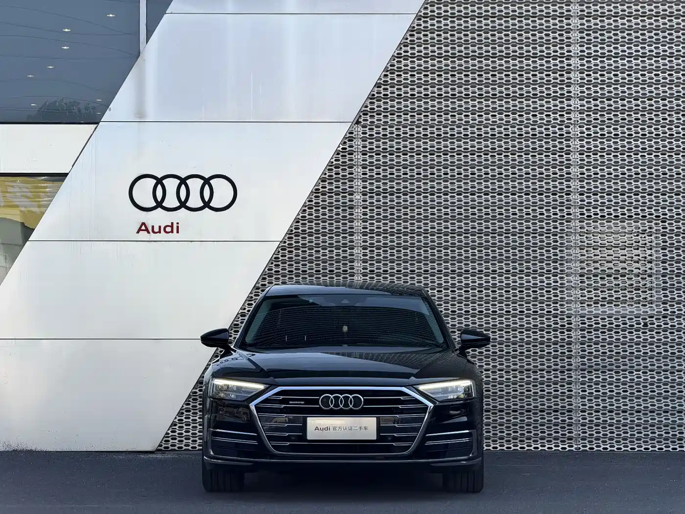 Audi A8 2018 A8L 55 TFSI quattro Launch Elite фото 2