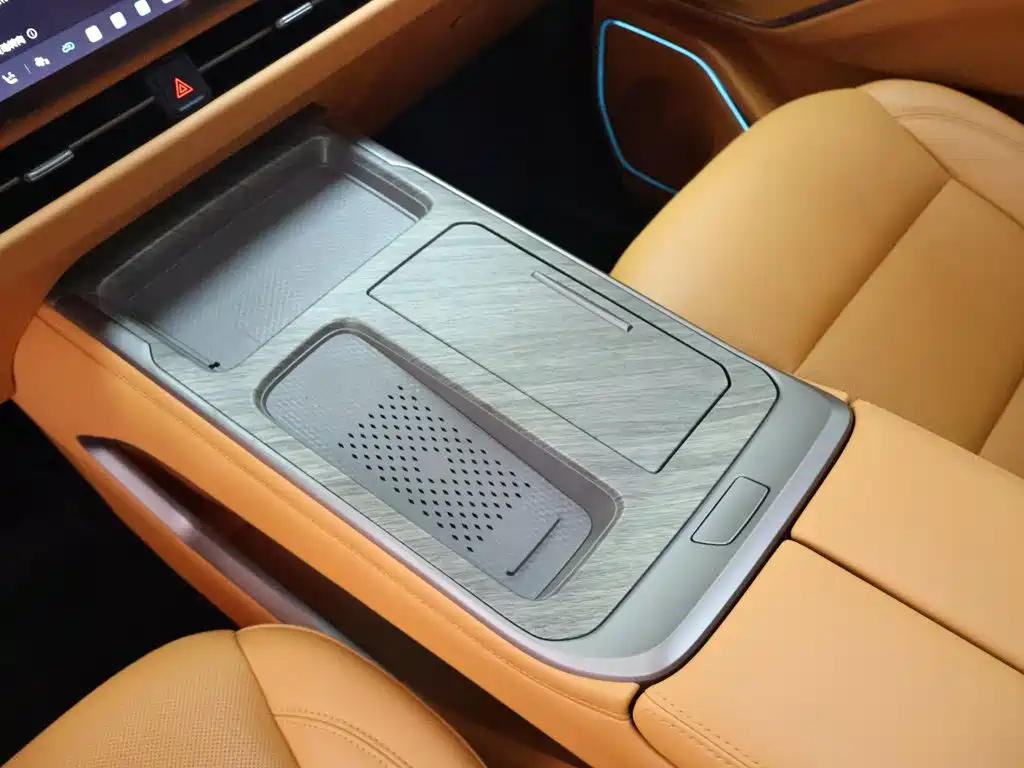 WEY Alpine 2025 2025 AWD Alpine 8