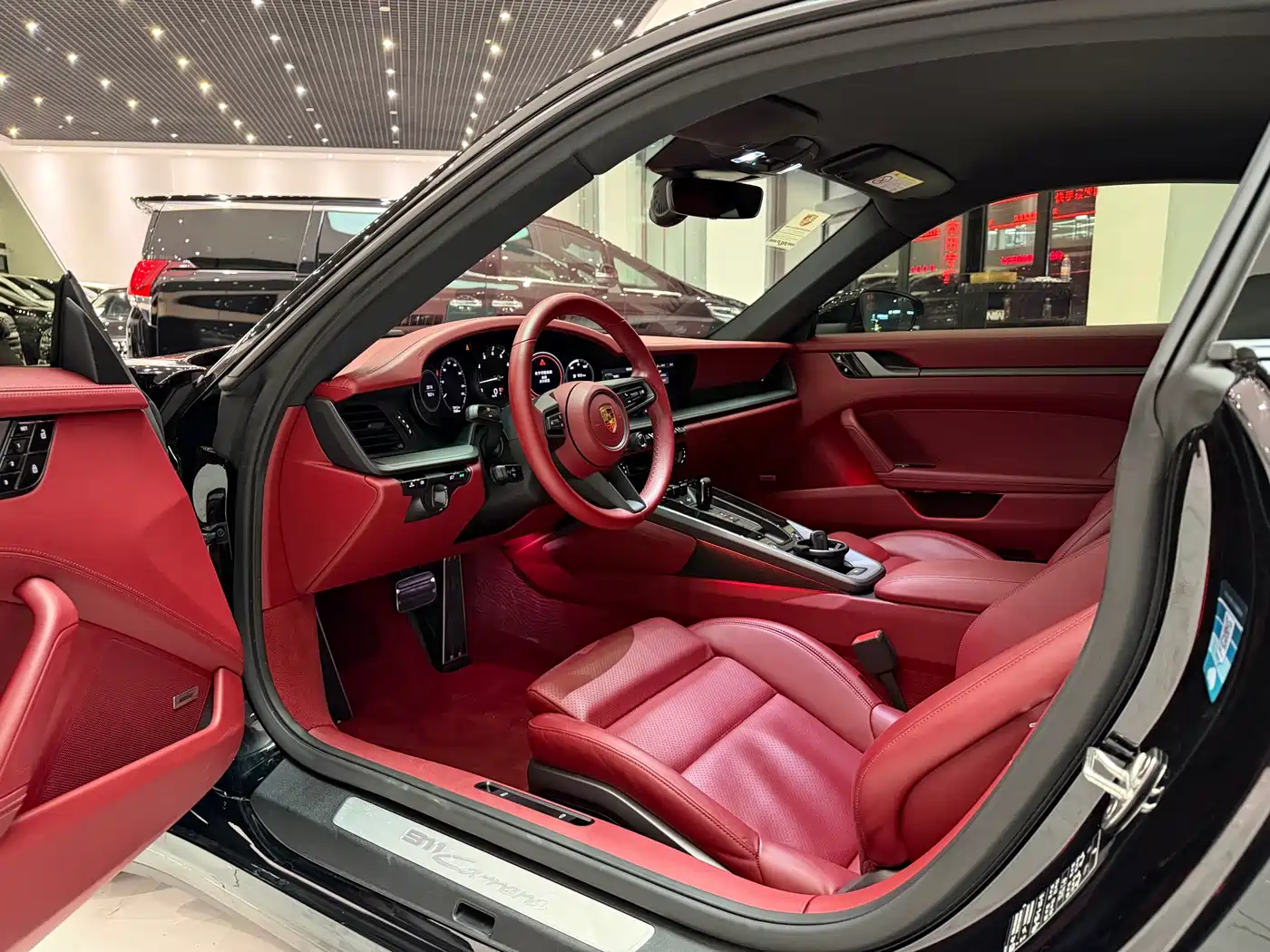 Porsche 911 2020 Carrera 3.0T фото 7