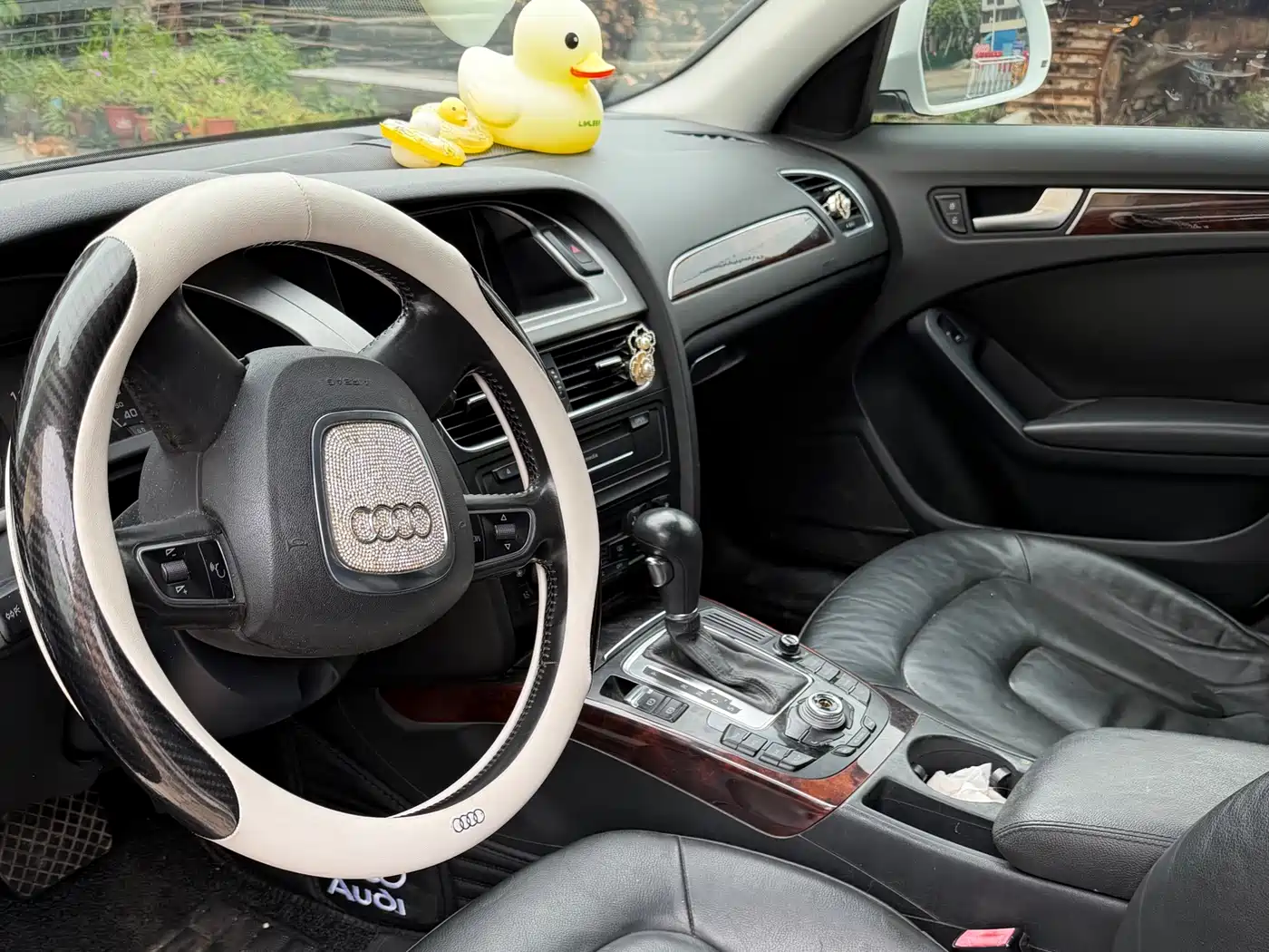 Audi A4L 2011 2011 2.0 TFSI Technology